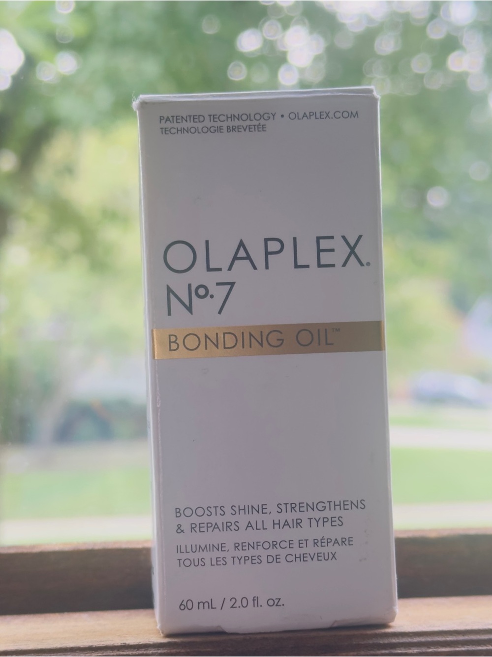 OLAPLEX No.7 Bonding Oil - White & Gold Packaging